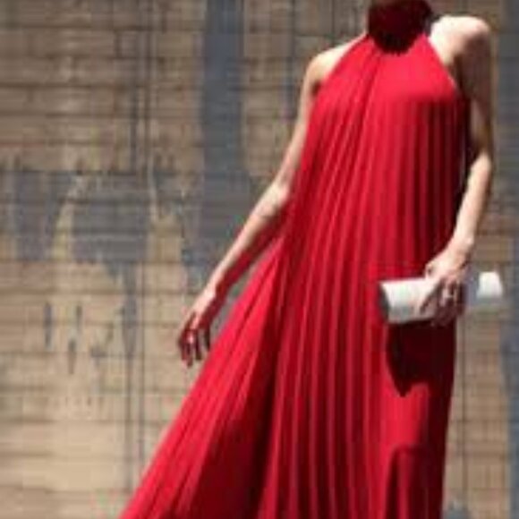 ***SALE*** Beautiful Orange-Red pleated maxi dress - size 2XL - Picture 4 of 5